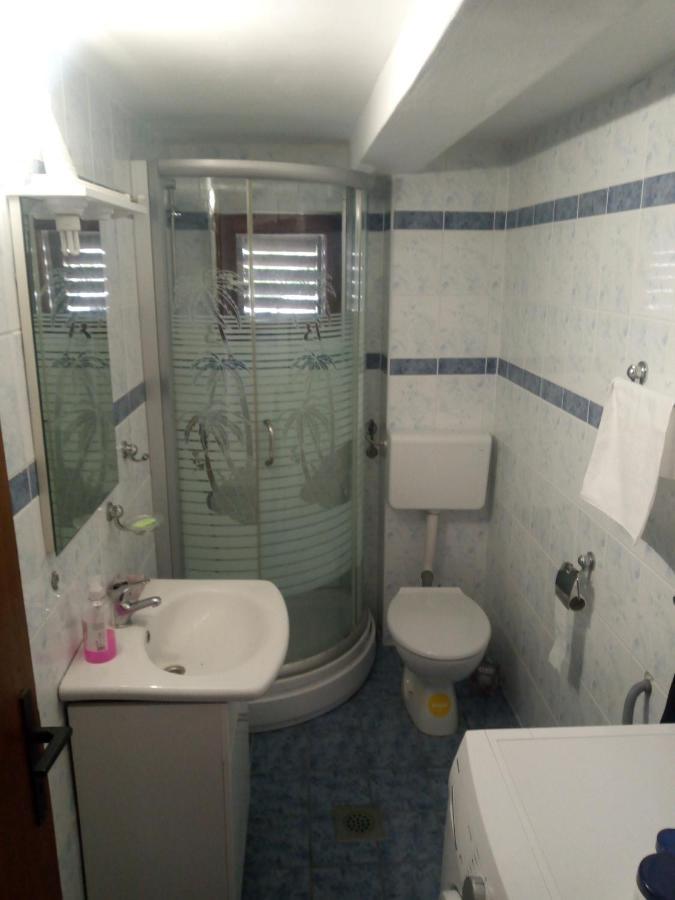 Apartmani Rab - Adrijana & Aleksandra Banjol Esterno foto