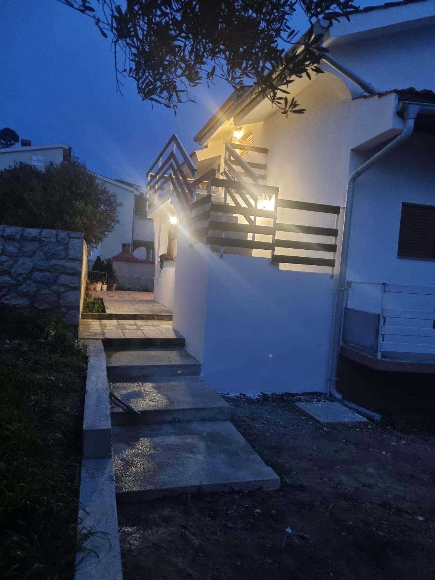 Apartmani Rab - Adrijana & Aleksandra Banjol Esterno foto